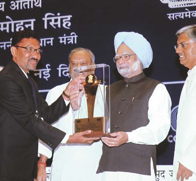 OUT STANDING ENTREPRENEUR OF YEAR IN YEAR 2008-09 - Energymission